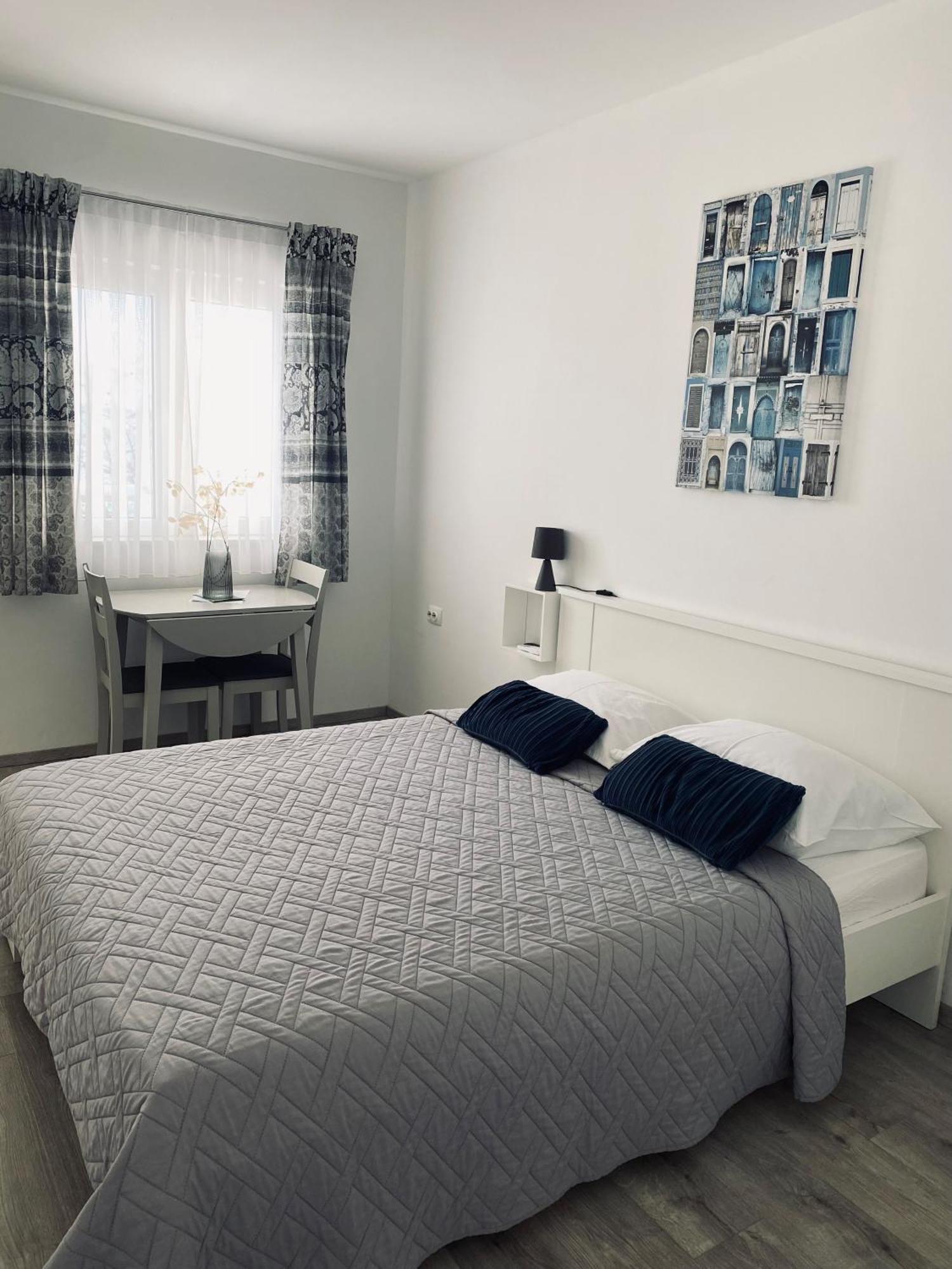 Apartmani Mila Starigrad Paklenica Ngoại thất bức ảnh