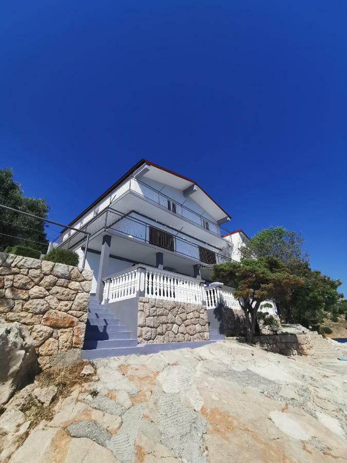 Apartmani Mila Starigrad Paklenica Ngoại thất bức ảnh