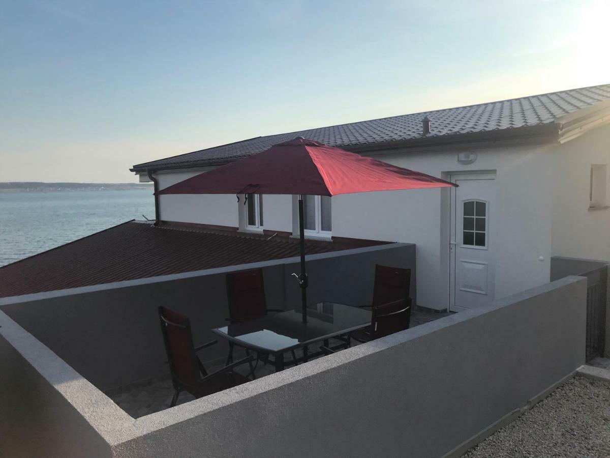 Apartmani Mila Starigrad Paklenica Ngoại thất bức ảnh