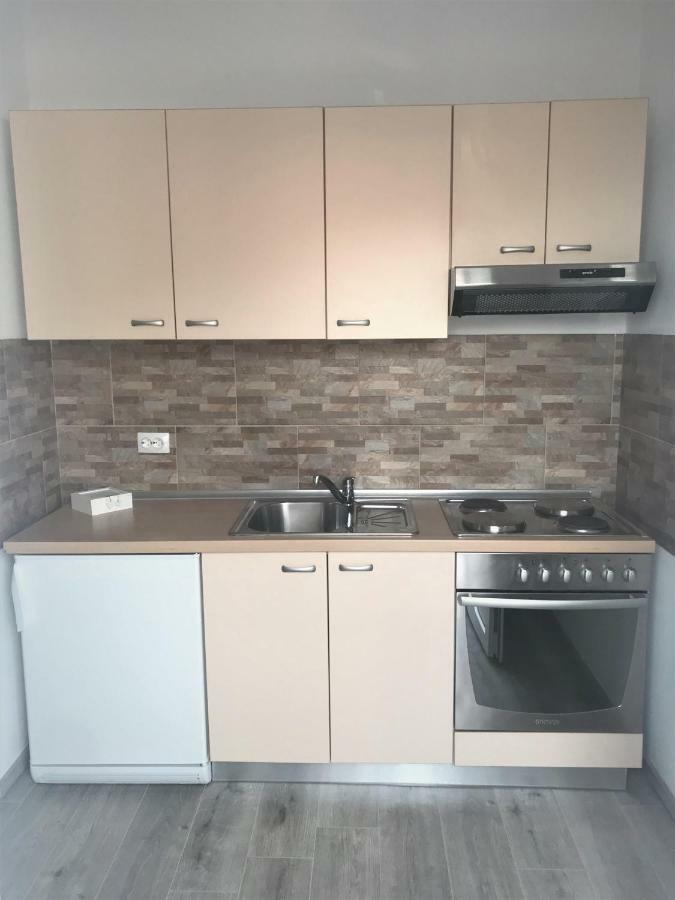 Apartmani Mila Starigrad Paklenica Ngoại thất bức ảnh