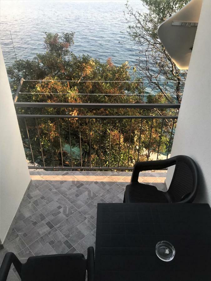 Apartmani Mila Starigrad Paklenica Ngoại thất bức ảnh