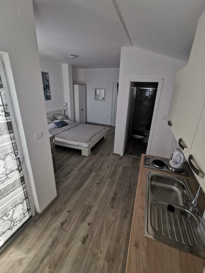 Apartmani Mila Starigrad Paklenica Ngoại thất bức ảnh