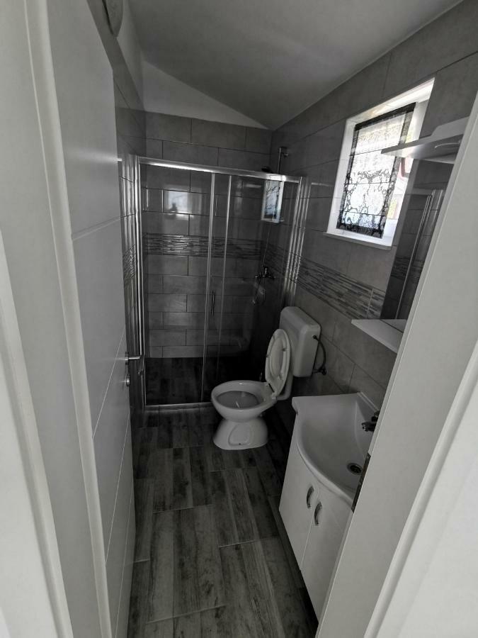 Apartmani Mila Starigrad Paklenica Ngoại thất bức ảnh